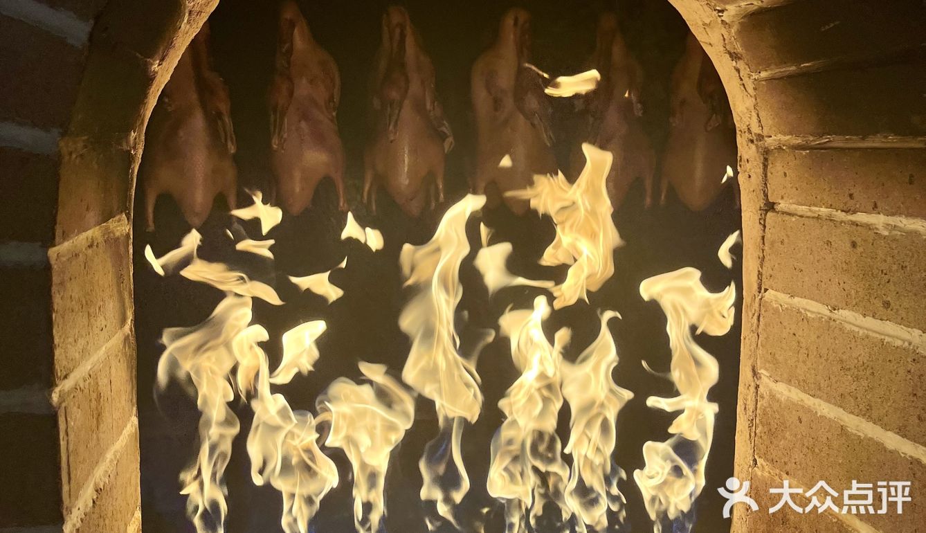 去之前没想到这么好吃❗️隐藏在巷子里的烤鸭店