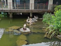 -上海怡沁园度假酒店