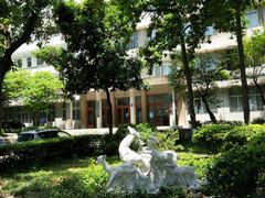 -广东轻工职业技术大学(新港校区)