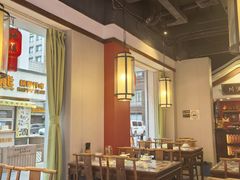 -川流不息·地道川菜·小龙虾(新松江路店)