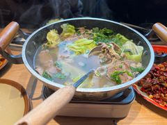 -川堂风·跷脚牛肉·乐山爆炒(宝山日月光店)