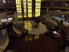 -上海滴水湖皇冠假日酒店