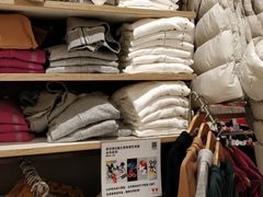 -优衣库(上海金桥国际商业广场店)