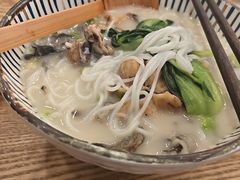 -鲜越鲜鱼粉(财富购物中心店)