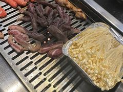 -臻牛烤肉