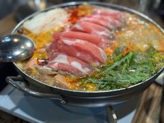 部队锅-MI WU FACTORY米屋美食工厂餐厅(绿地店)