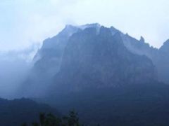 -金堂县云顶石城风景区