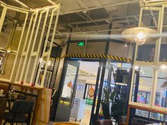 大堂-机器人火炉披萨(爱琴海店)