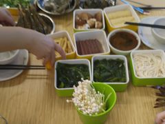 -杨老板·海鲜集市火锅·鲜切牛肉(中防万宝店)