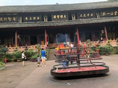 -峨眉山报国寺