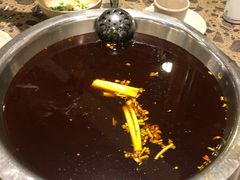 -肖肖酸萝卜鱼火锅(总店)
