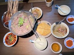 -肖四女乐山跷脚牛肉(南汇大学城生活广场店)