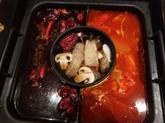 -老牌坊云南鱼豆花火锅(爱建店)