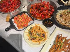 -巴厘龙虾·榜首油焖大虾(音乐学院·沿江酒馆店)