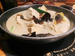 土家手掰柴火豆腐-吃饭皇帝大(解放西路店)