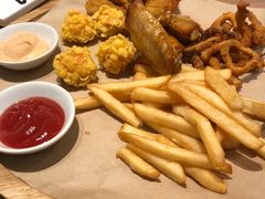 -必胜客(阿罗海店)