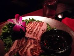 卡拉山火塘烧肉-花马天堂云南餐厅 Lost Heaven(外滩店)