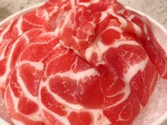 有机黑猪梅花肉-椰子营·椰子鸡火锅(万象里店)