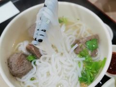 -飞厦老二手槌牛肉丸店