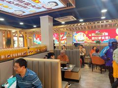 大堂-集草轩·重庆麻辣烤鱼(西湖道店)