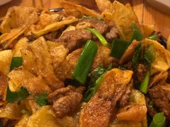铁板土豆煎牛肉-长寿参鸡汤(朝韩风情街店)