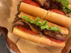 扎肉法棍-大头虾越式风味餐厅(光明广场店)