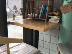 -蜜蜂小象·榴莲千层蛋糕(时代汇11栋店)