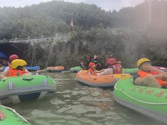 -虎啸峡漂流
