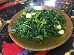 炒山野菜（蒲公英叶）-苗湘食府(十年店)