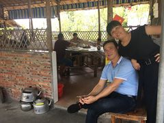 大堂-满記土窑烧鷄波浪山莊