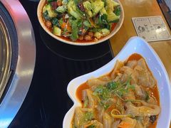 -炖四方东北铁锅炖·烧烤小龙虾(中豪国际店)