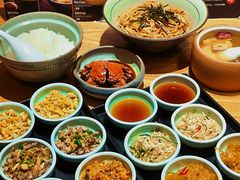 -蟹黄鱼·海派深夜面馆(巨鹿路店)