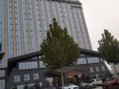 -兴芮温泉度假区