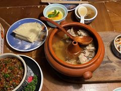 -雀舞云南菜(天津天河城购物中心店)