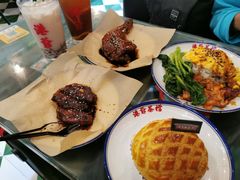 招牌港式柠檬茶-港爺茶檔·茶餐厅(东晓南路店)