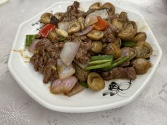鲜菇炒牛肉-盈旺小厨·非遗黄鳝饭(泰康路店)