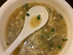 -喜乐餐厅•灯笼虾球首创者•本地小海鲜(二马路店)