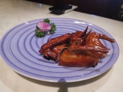 玻璃脆皮鸽-岁粤Moon·湖景餐厅(月光码头店)