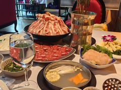 -泓炙颐凤鲜海鲜火锅料理(桐乡店)