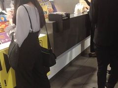 -麦当劳(虹梅路地铁站店)