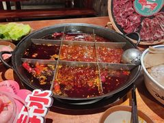 -周小明火锅(黑金冠社区店)