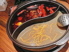 -郑记·古法黑砂锅串串(龙泉店)