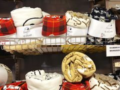 -优衣库(上海正大广场店)