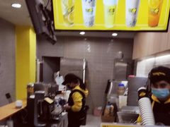-巴黎贝甜(大宁国际商业广场店)
