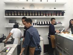 -UNI UNI(环亚凯瑟琳店)