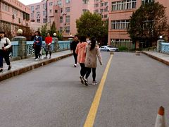 -上海外国语大学(虹口校区)