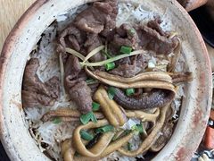 黄鳝拼牛肉饭-文记煲仔饭