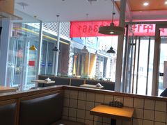 大堂-馋笼小食堂-青岛大虾包(繁花里店)