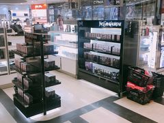 -日上免税店(三径路t3店)