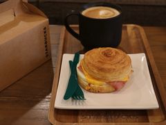 培根蛋可颂-星巴克臻选(广州沙面店)